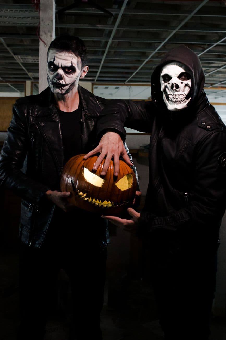 Grinning skull