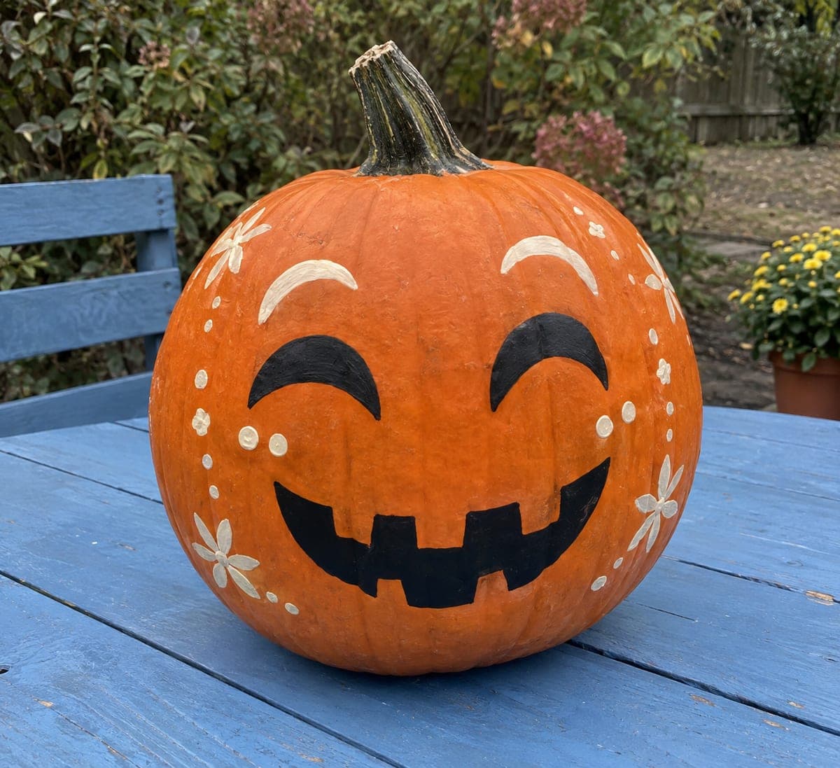 Crescent Eye Classic Painted No-Carve Jack-O-Lantern