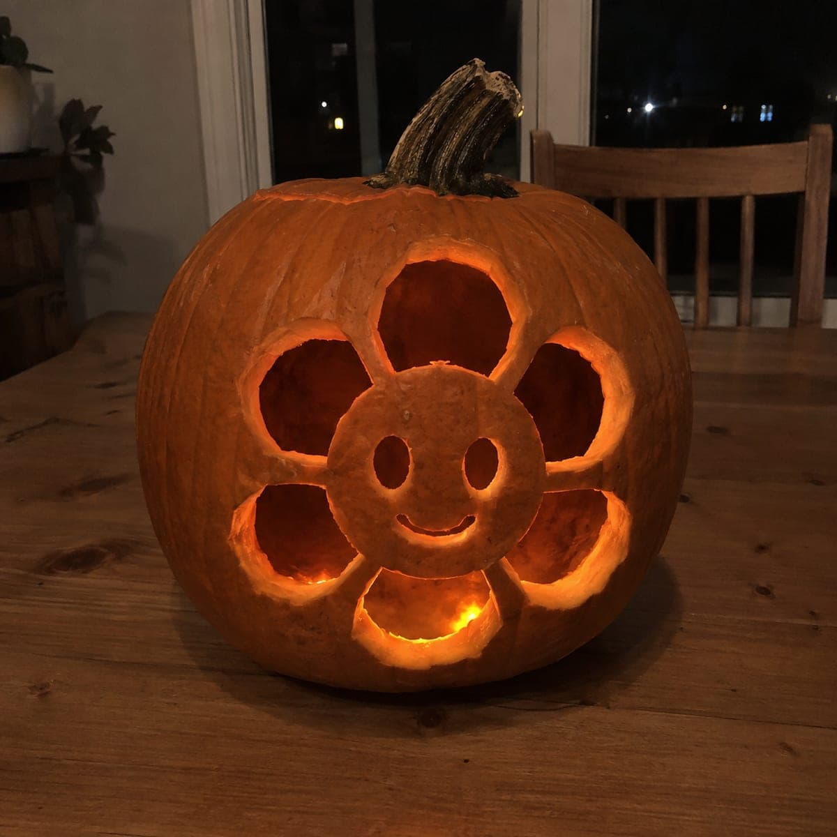 Dandy's World Flower Mascot Pumpkin Carving