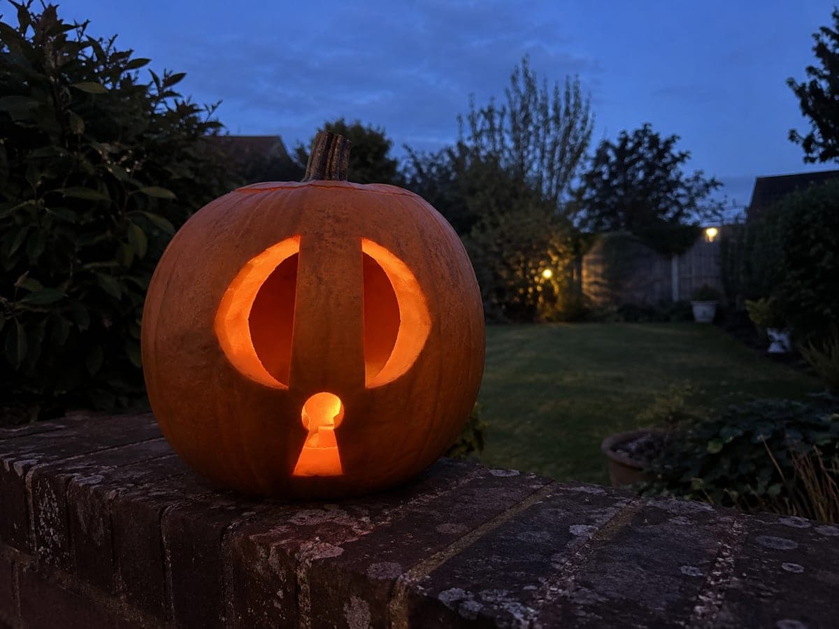 DOORS Roblox Seek Eye Pumpkin Cutout