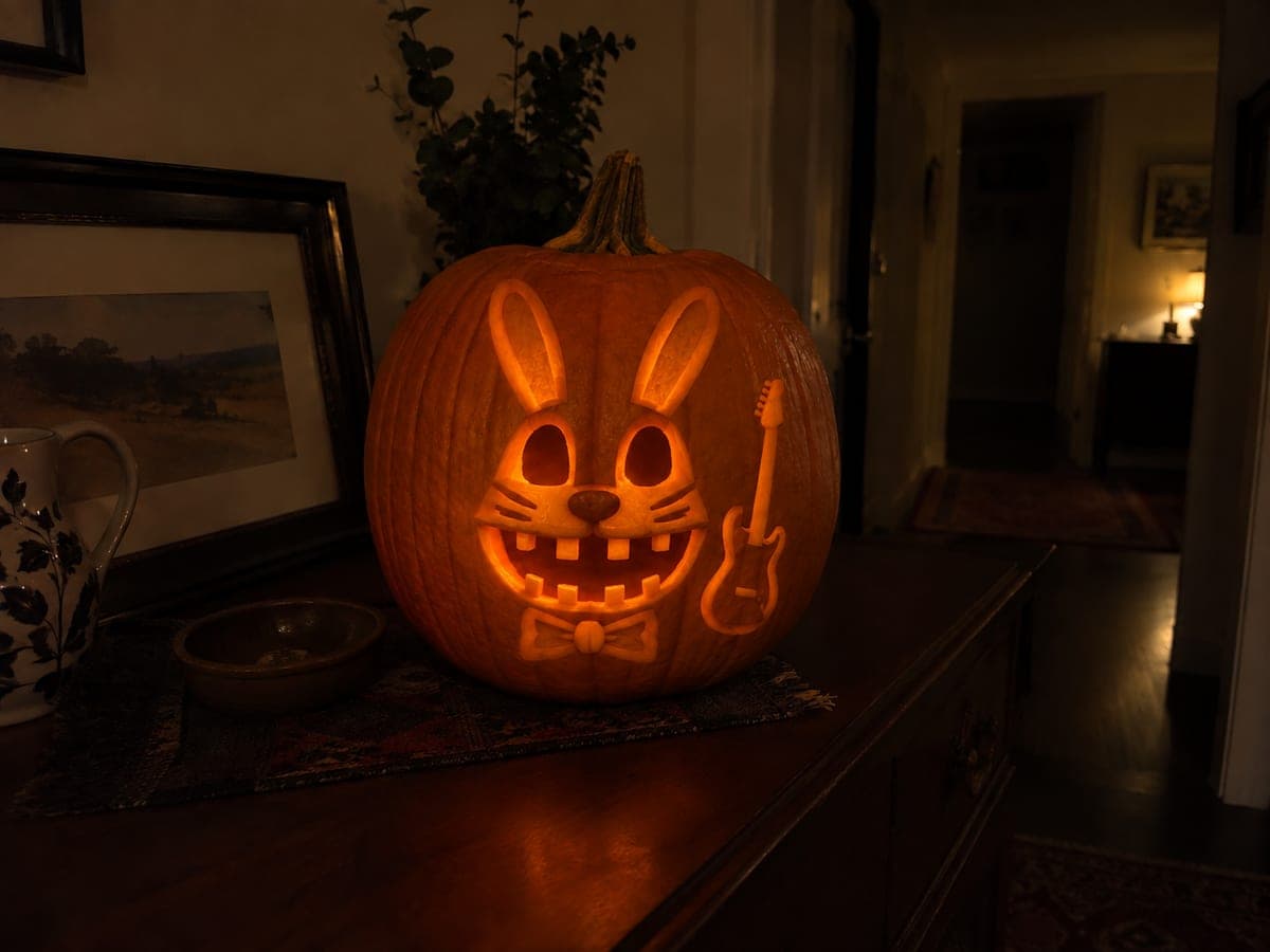 Expert Bonnie FNAF Pumpkin with Guitar and Bowtie Relief