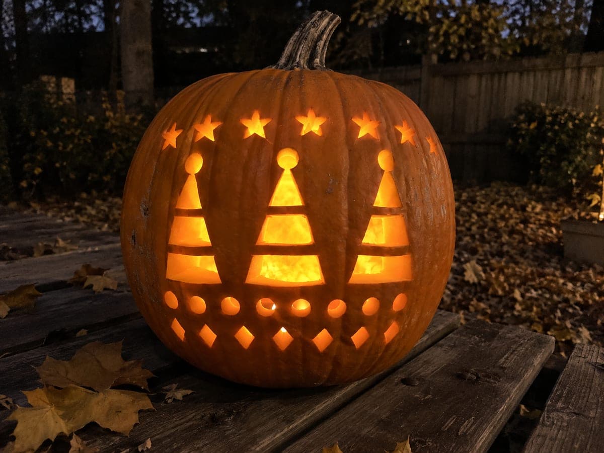 Expert Party Design Glowing Jack-O-Lantern