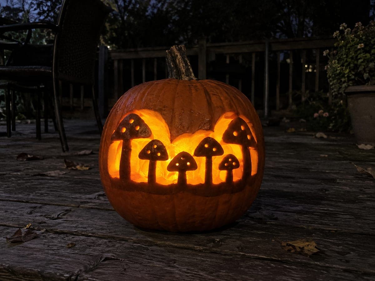 Mushroom Grove Jack-O-Lantern With Glowing Spotted Caps