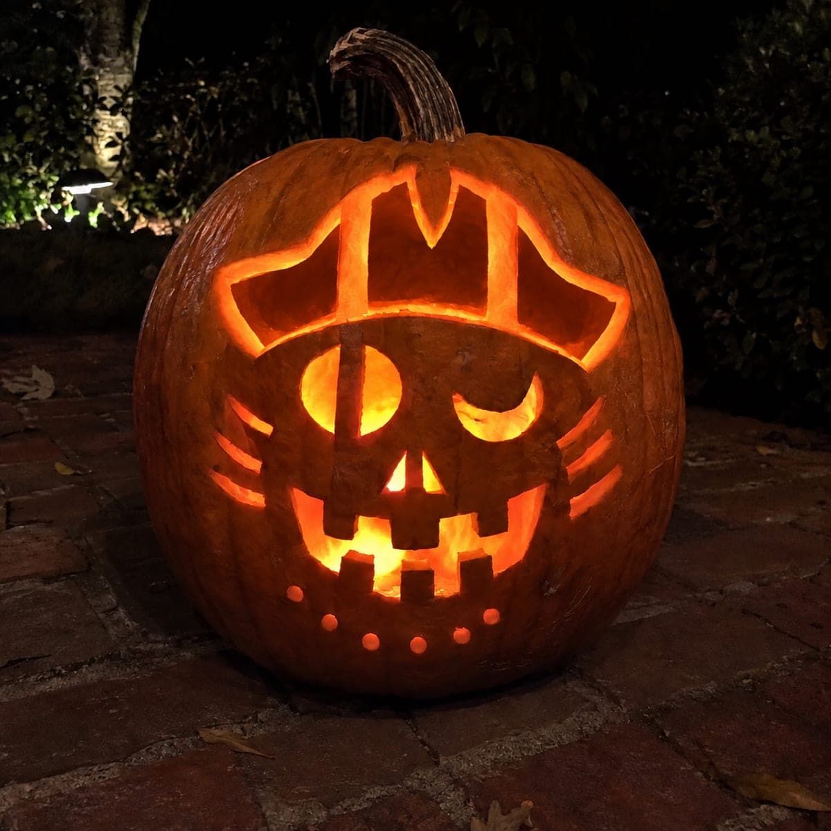 Pirate Skull Pumpkin with Tricorn Hat and Cheek Cutouts