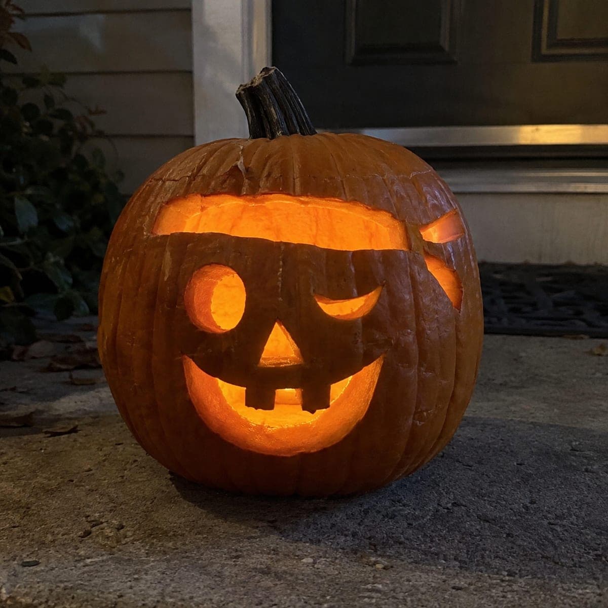 Simple Pirate Jack-O-Lantern with Bandana and Toothy Grin