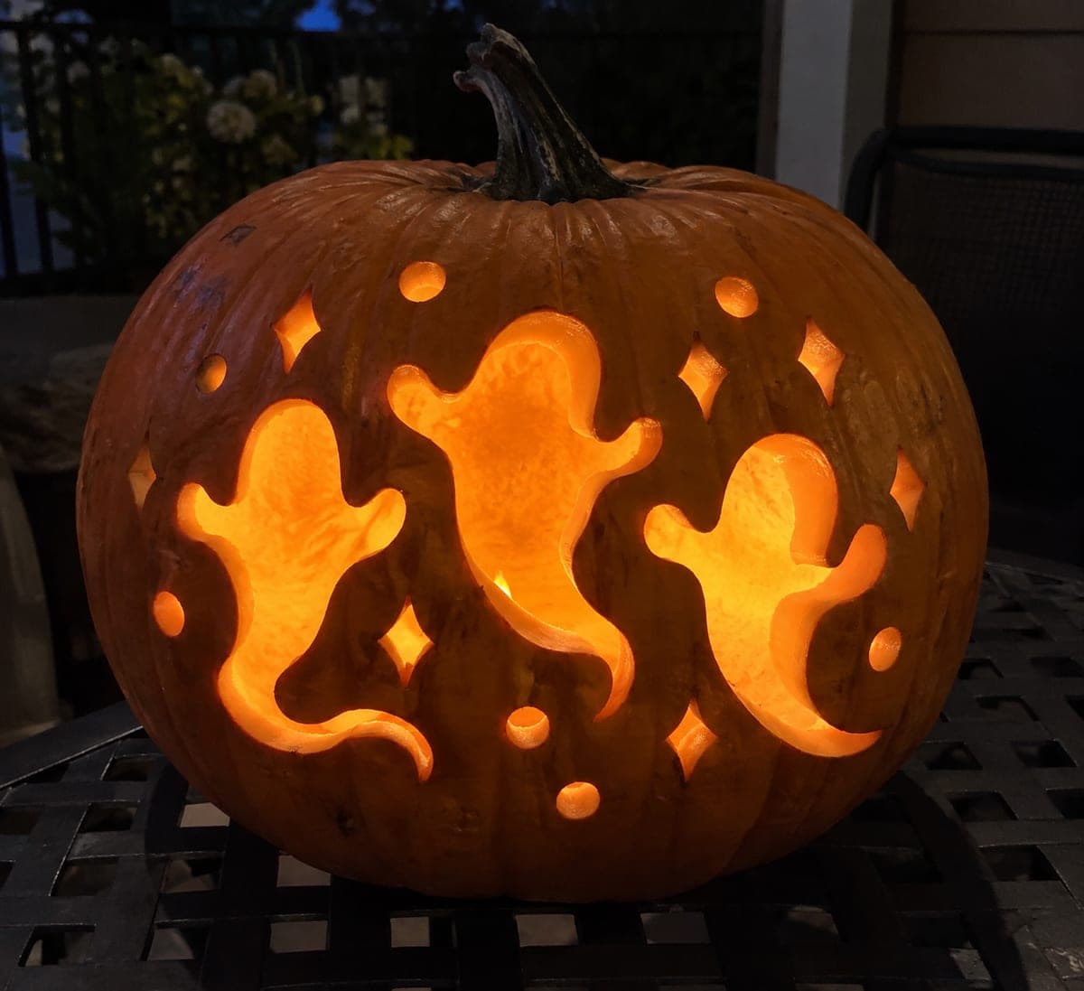 Three Swooping Ghost Pumpkin With Diamond Accents