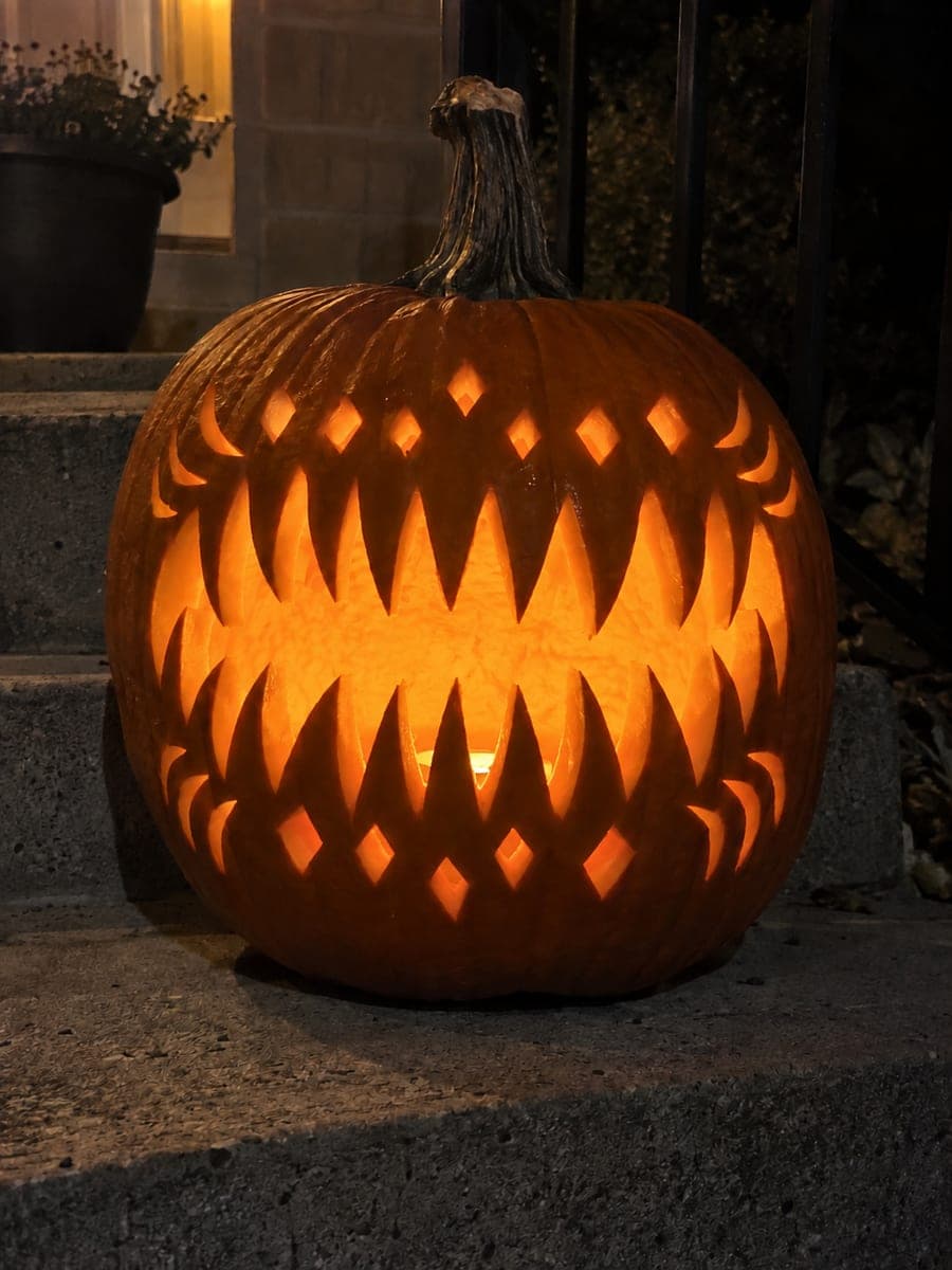 Wide Monster Mouth Pumpkin with Sixteen Pointed Teeth